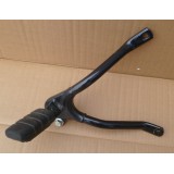 STUPAČKA ZADNÍ PRAVÁ S RÁMEM - ČERNÝ LAK - JAWA 300CL + MODEL 42 - (ZÁNOVNÍ DÍL)